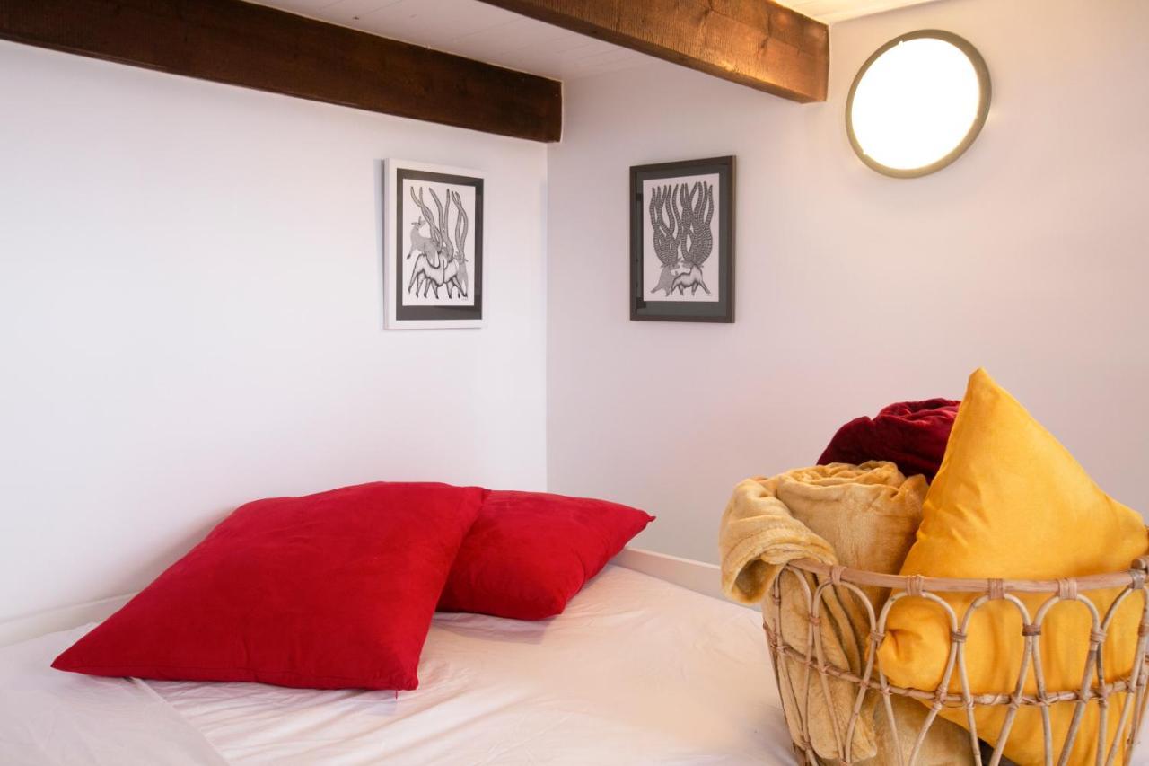 Authentic In Center Of Parisian Marais Apartamento