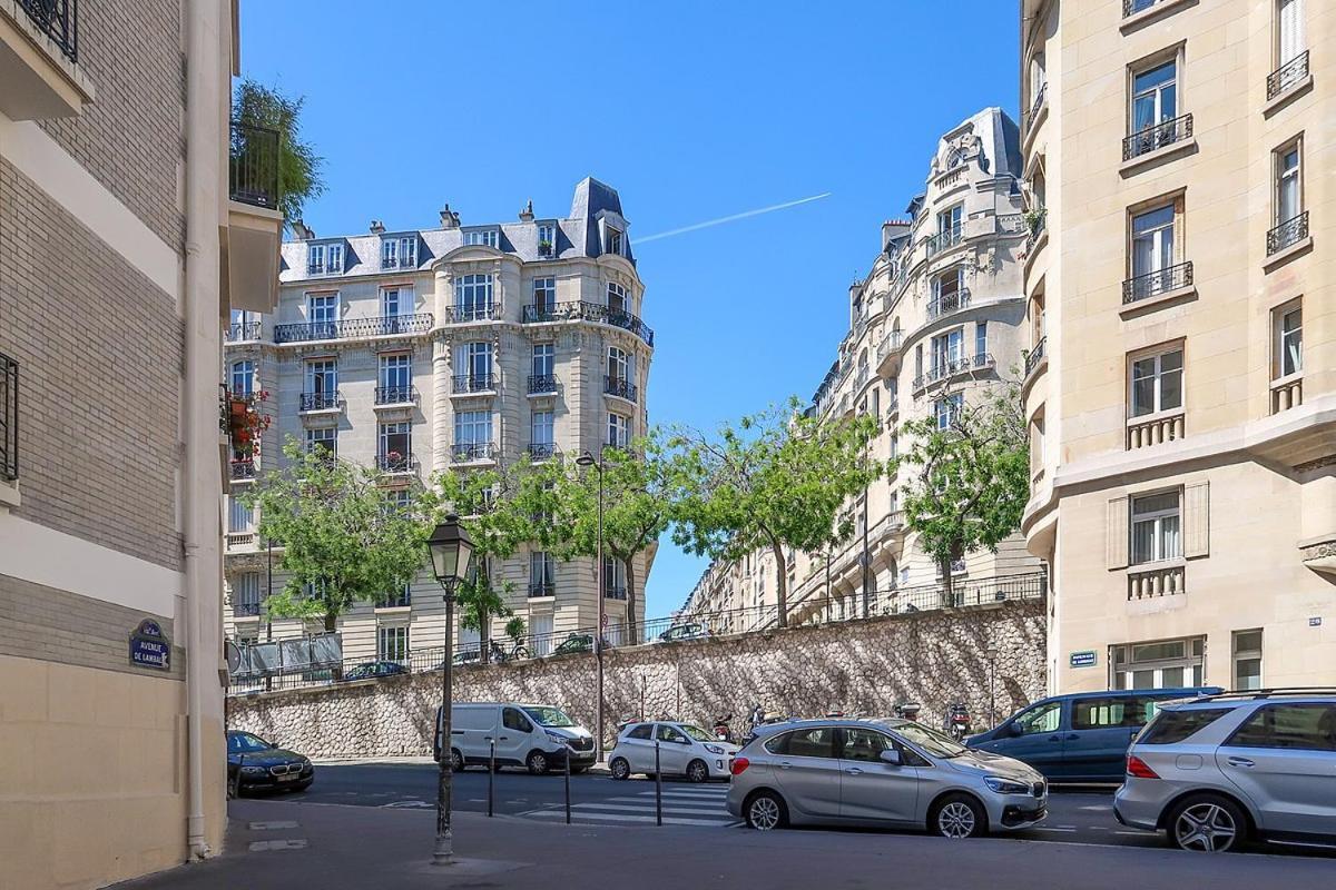 Entire Cozy Near Eiffel Tower In Apartment *