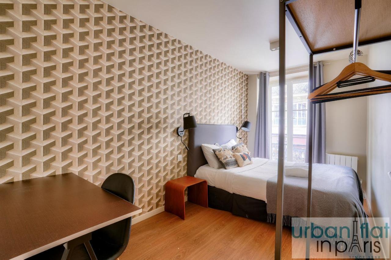 02 - Pretty 4bdr Flat In * Paris