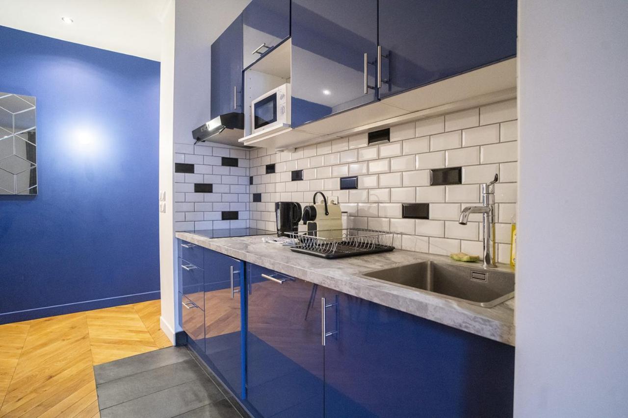 Apartment Near Montmartre *