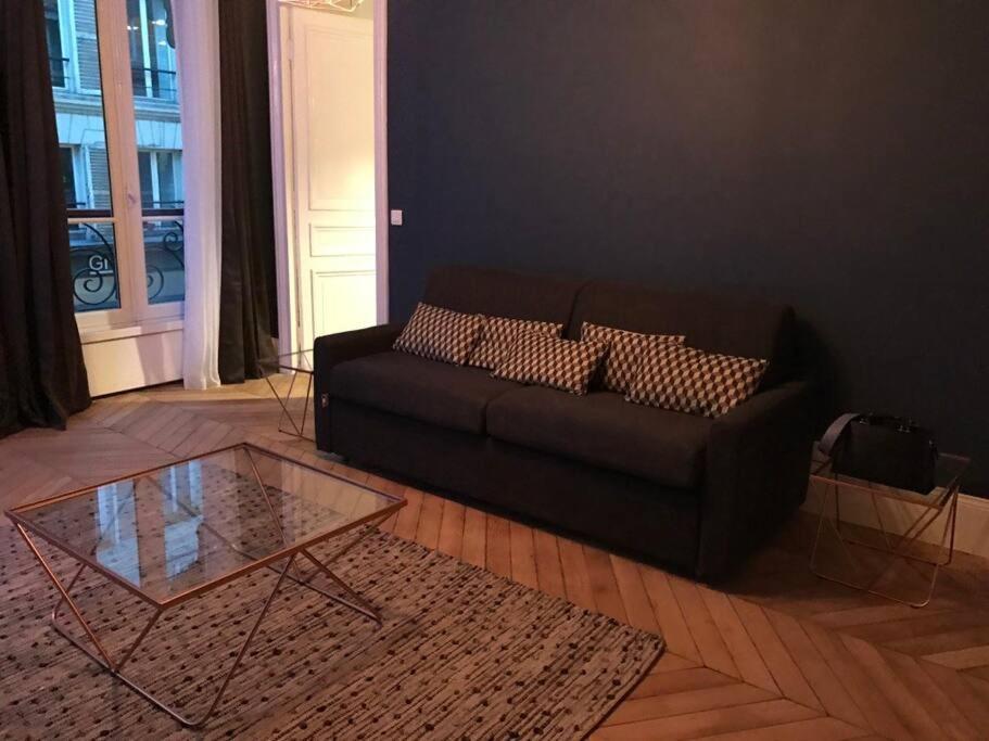 Apartment Cosy In The Heart Of Paris