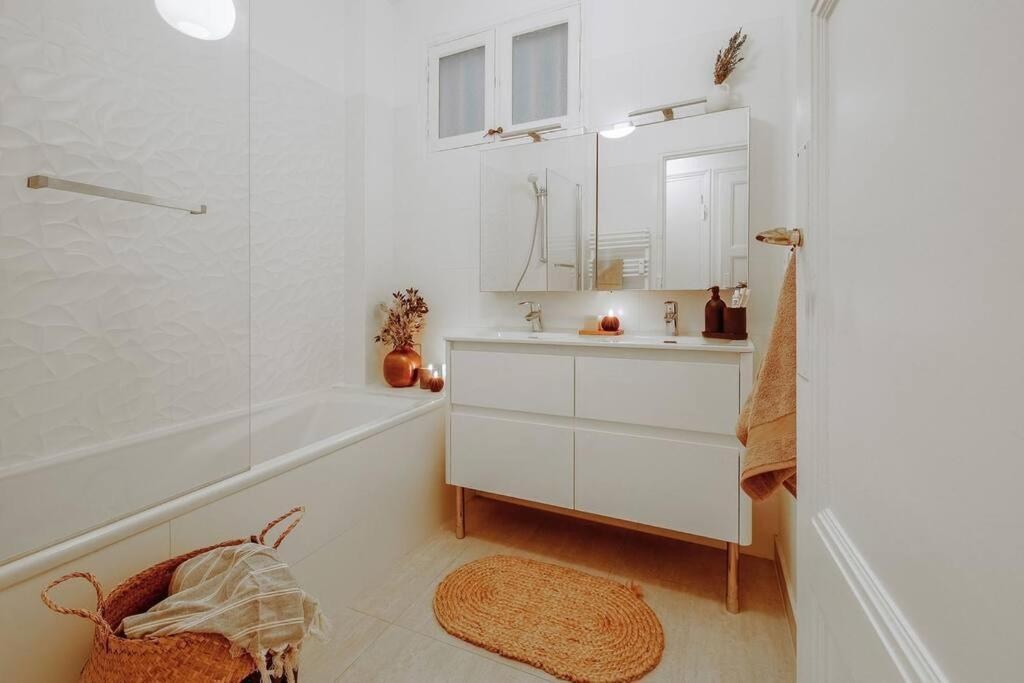 Apartment Royo - 1 A Auteuil *