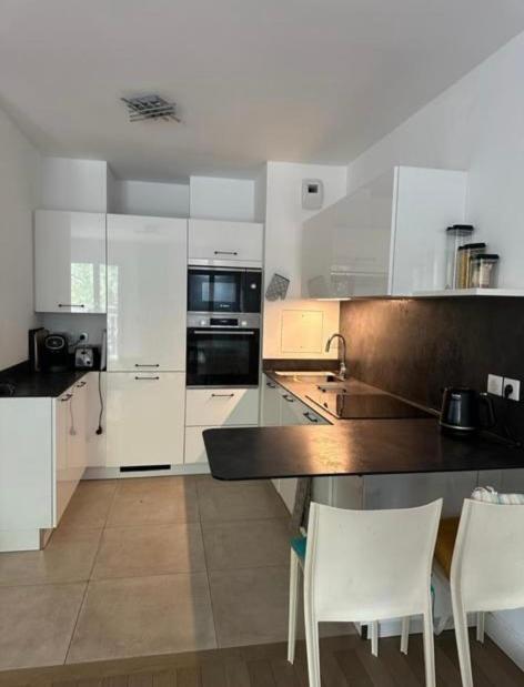 New Flat In The Quartier Latin *
