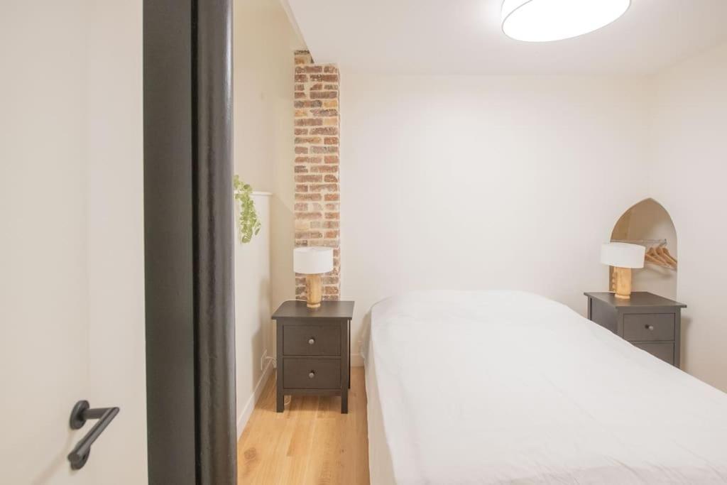 Part Of Saint-germain-des Pres / 3 Bedrooms Paris