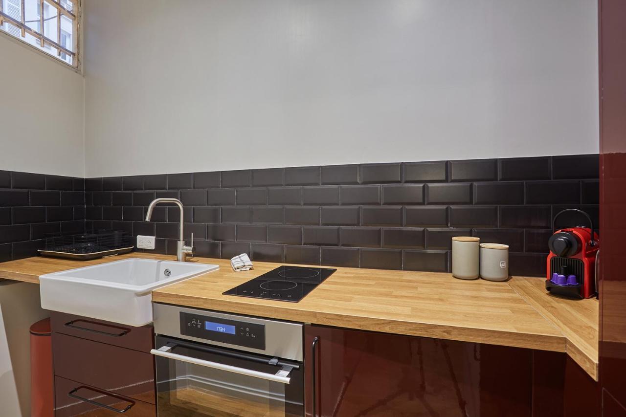 Center Of By Prestige Apartment *