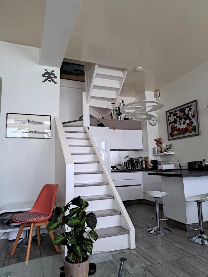Couette-café Guest In Loft House In Nation