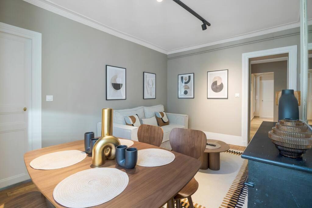 4pers#invalides#assemblee Nationale#paris 7 Appartement *