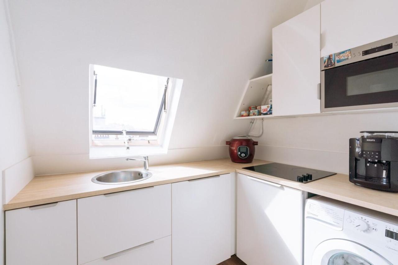 Apartment Chic W 2 Sofa Beds 18th Arrondissement