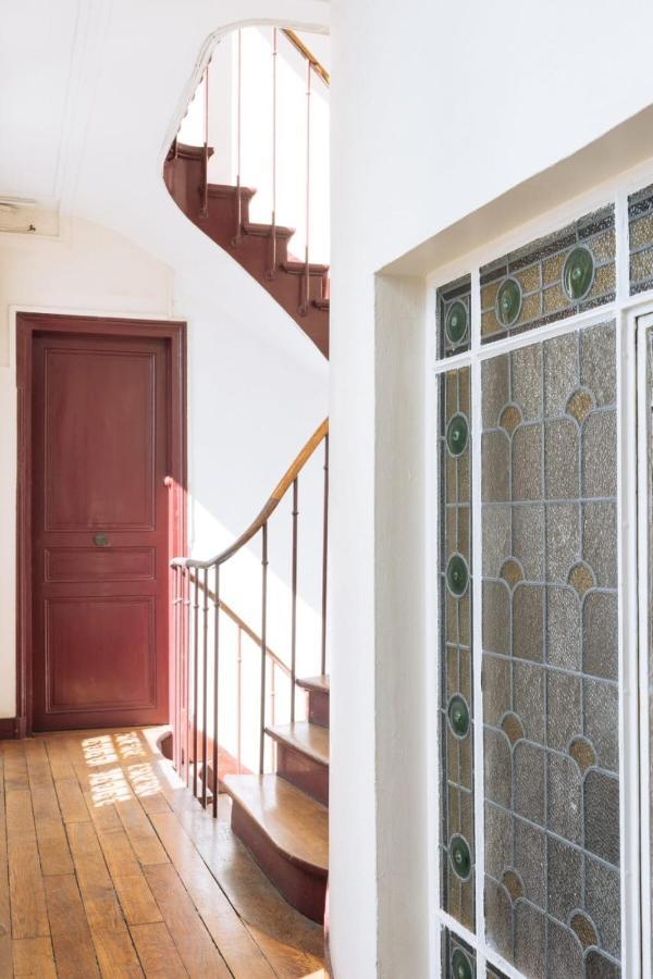 Apartment Chic W 2 Sofa Beds 18th Arrondissement