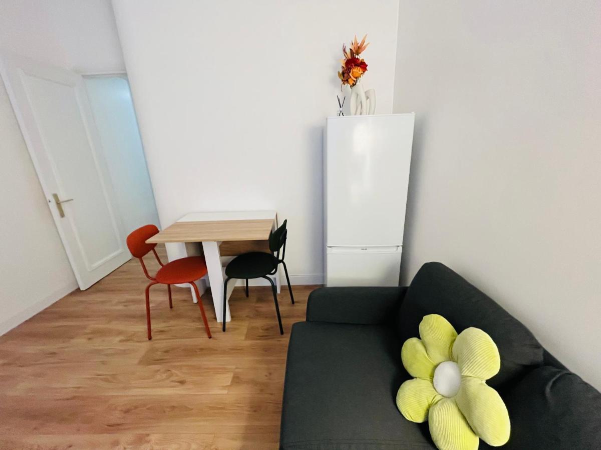 Dream Dwell Paris-eiffel Tower Mirabeau Bridge Cozy In The 16th District Apartamento