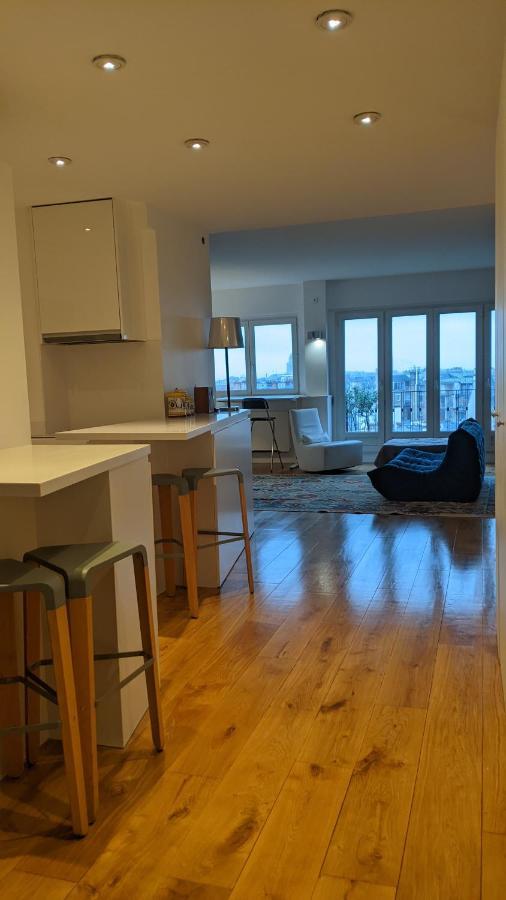 Apartment Gorgeous Penthouse Overlooking The Skyline *