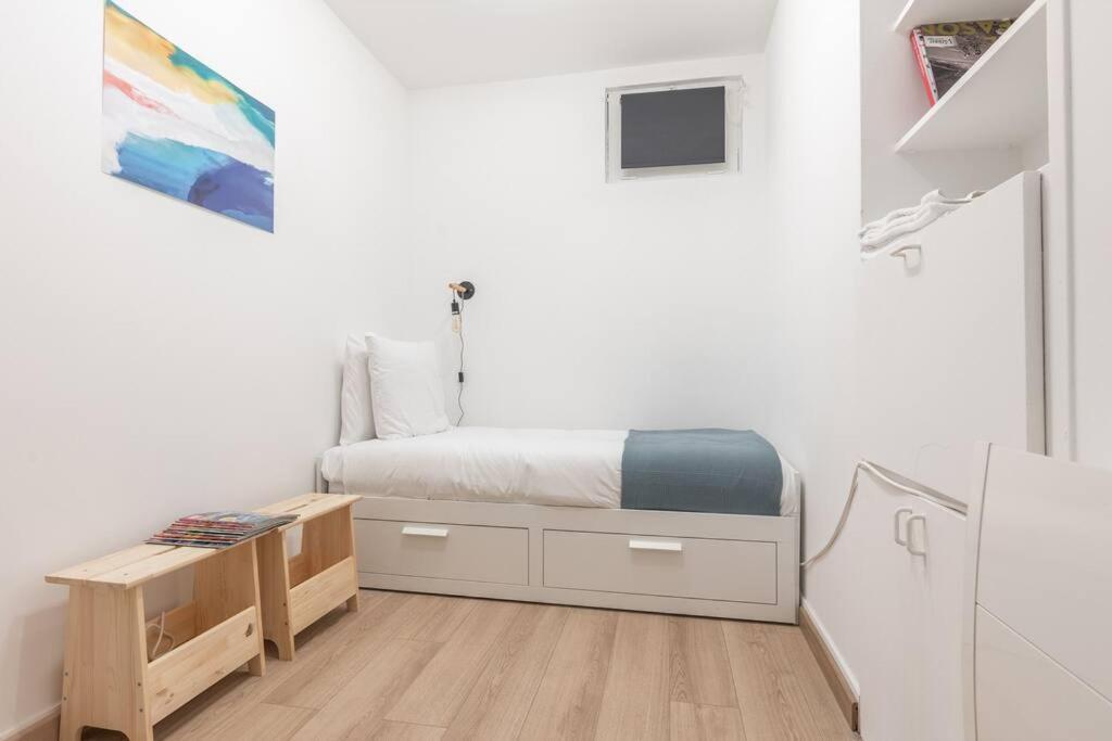 Apartment Charming Two Bedroom Wagram 17th *