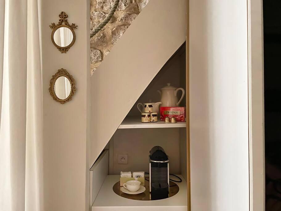 De Charme Au Coeur De L'ile St Louis Apartment