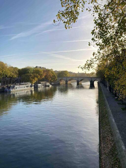 De Charme Au Coeur De L'ile St Louis * Paris