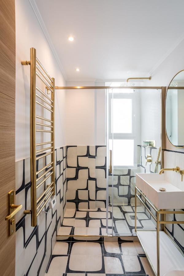 The Blue Downtown Montmartre Apartment Paris