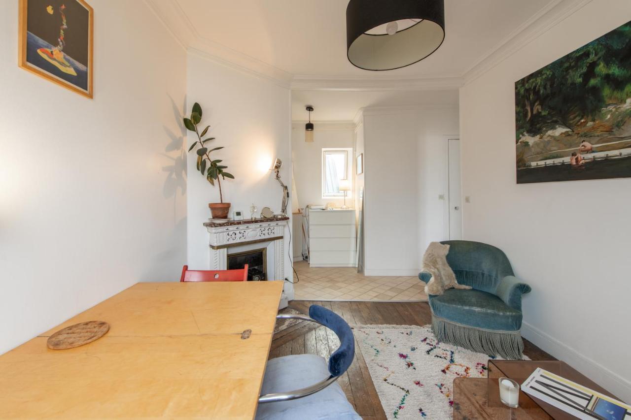 Voltaire Cosy Au Centre De Apartamento