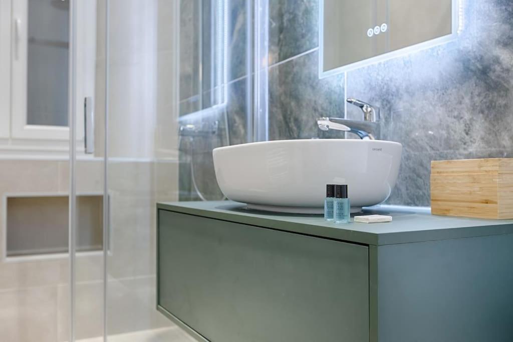 Mykeypers Luxury Parisian Flat - Heart Of Apartamento