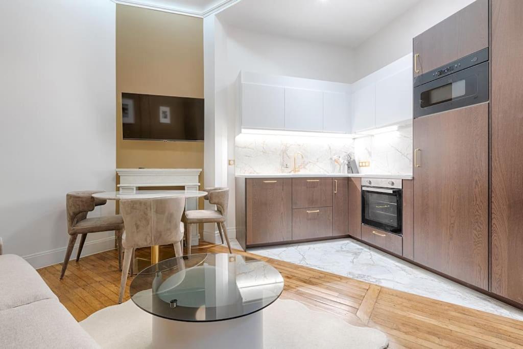 Mykeypers Luxury Parisian Flat - Heart Of Apartamento Paris