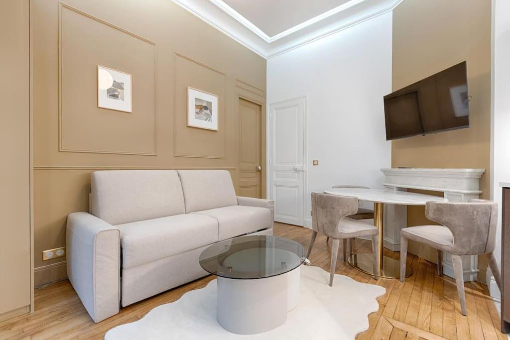 Mykeypers Luxury Parisian Flat - Heart Of Paris