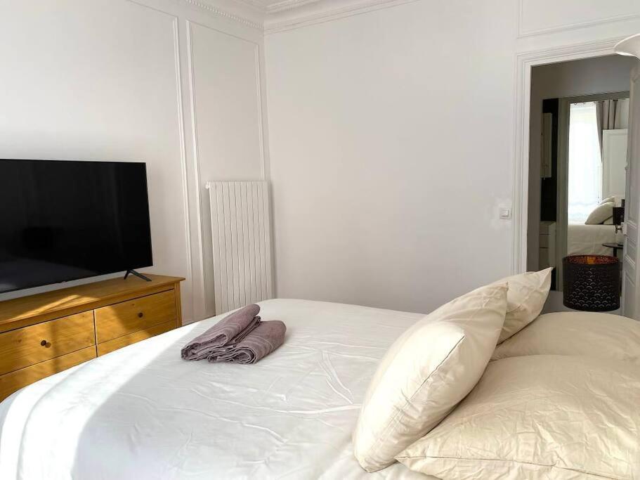 Apartment Mytripinparis - Large And Sunbathed 1br - Close To The Eiffel Tower Paris