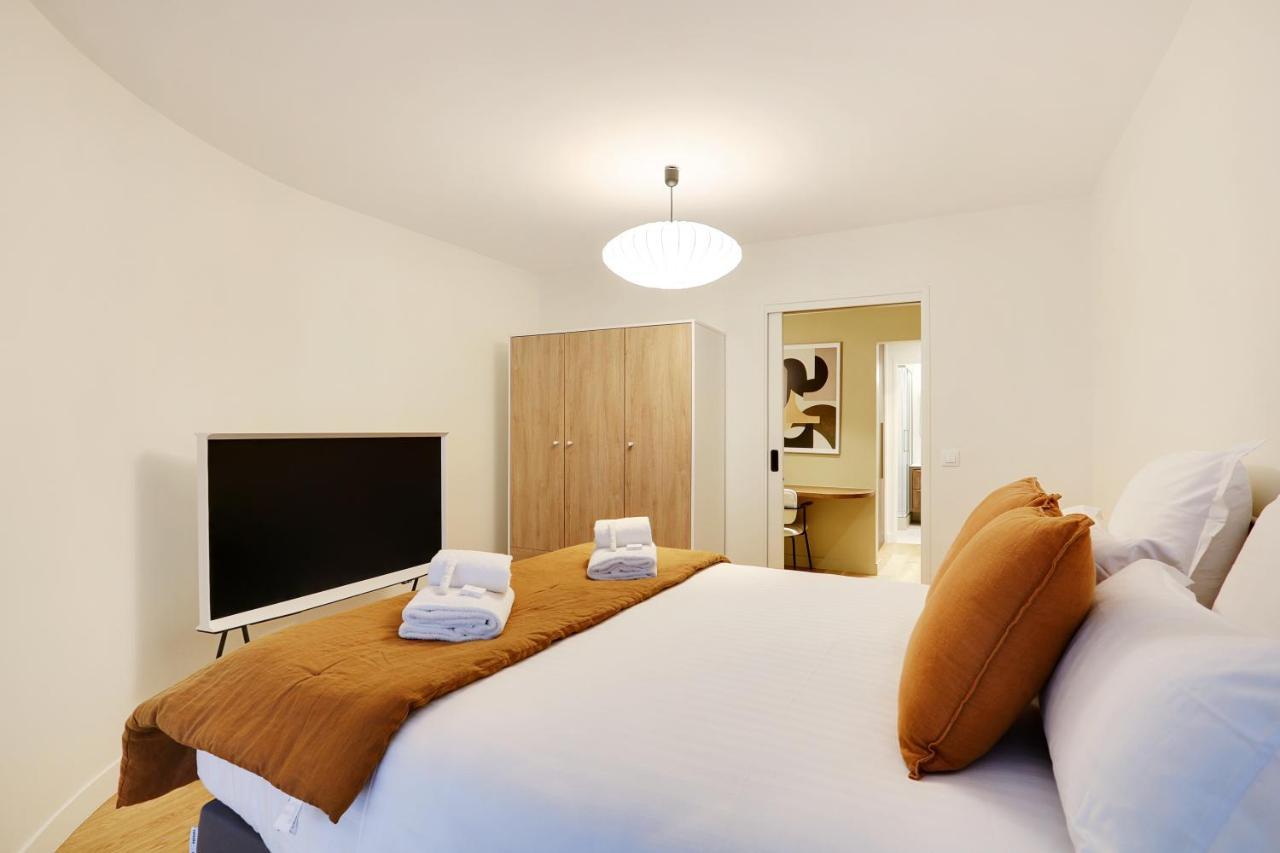 Apartment Pick A Flat's In Saint-germain - Rue De Sevres Paris