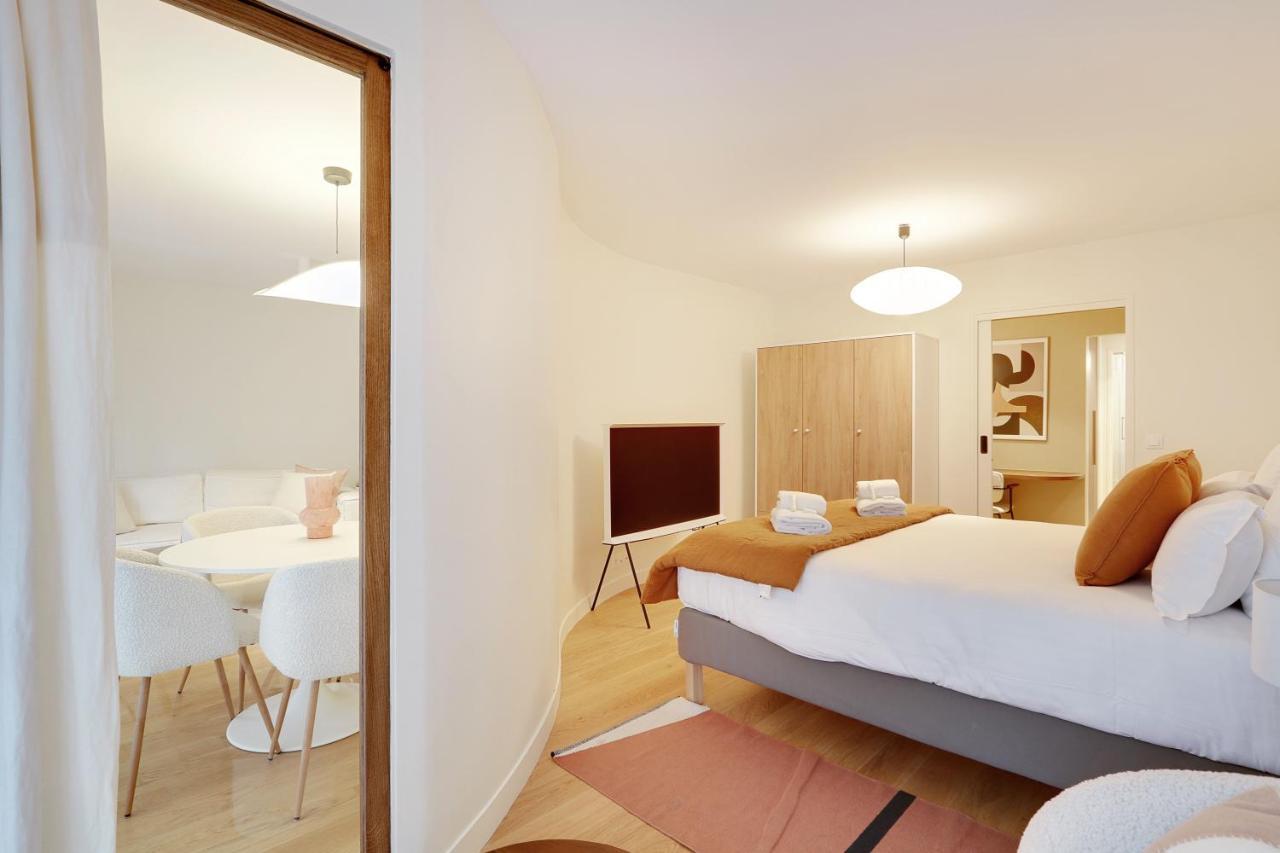Apartment Pick A Flat's In Saint-germain - Rue De Sevres Paris