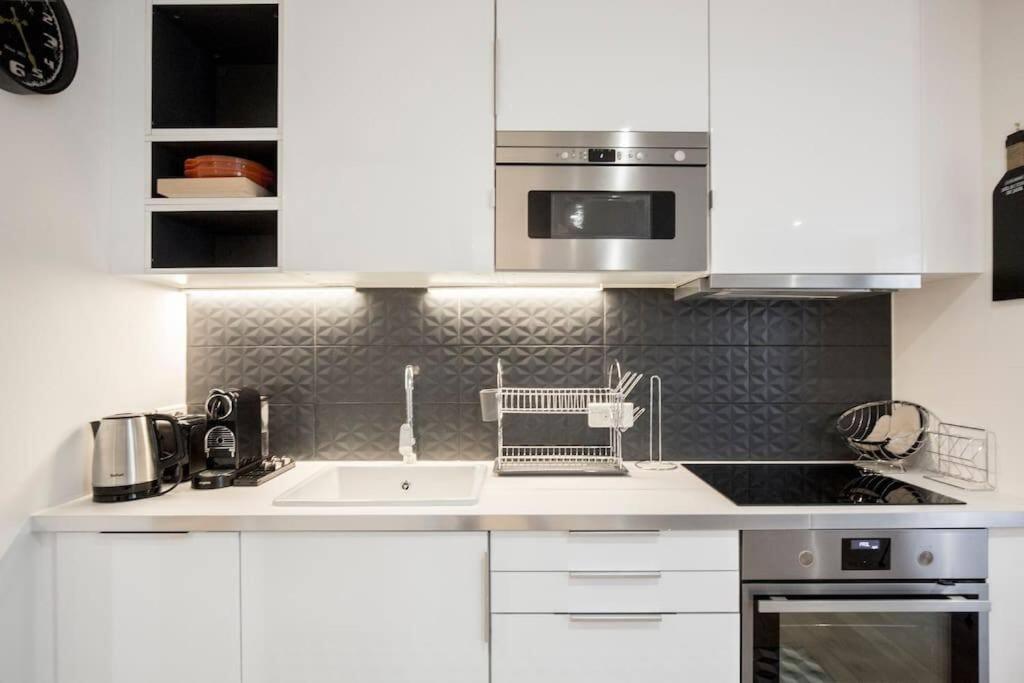 Amazing 6 Pax Place Near Opera Apartment *