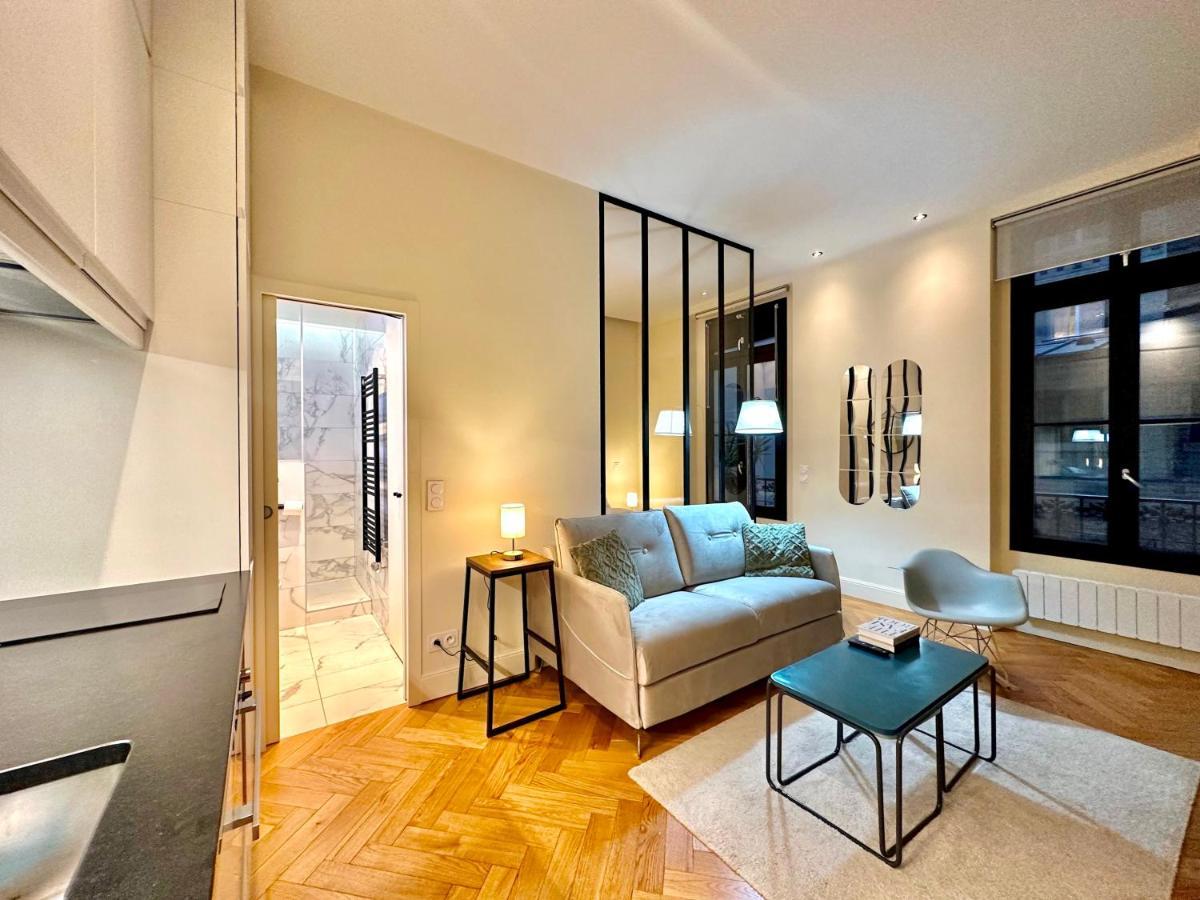 Apartment Eiffel Tower Champs De Mars *