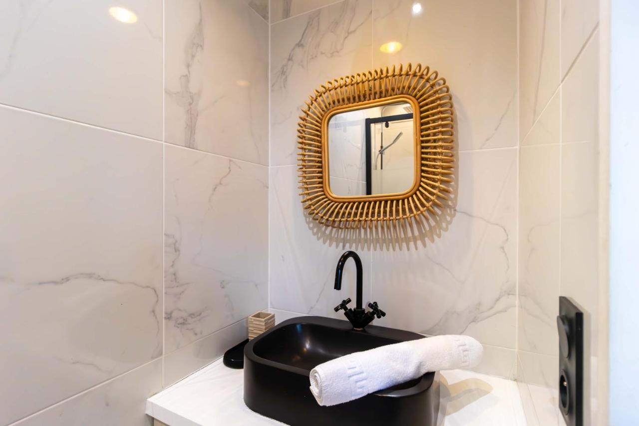 Center Of By Prestige Appartement Paris