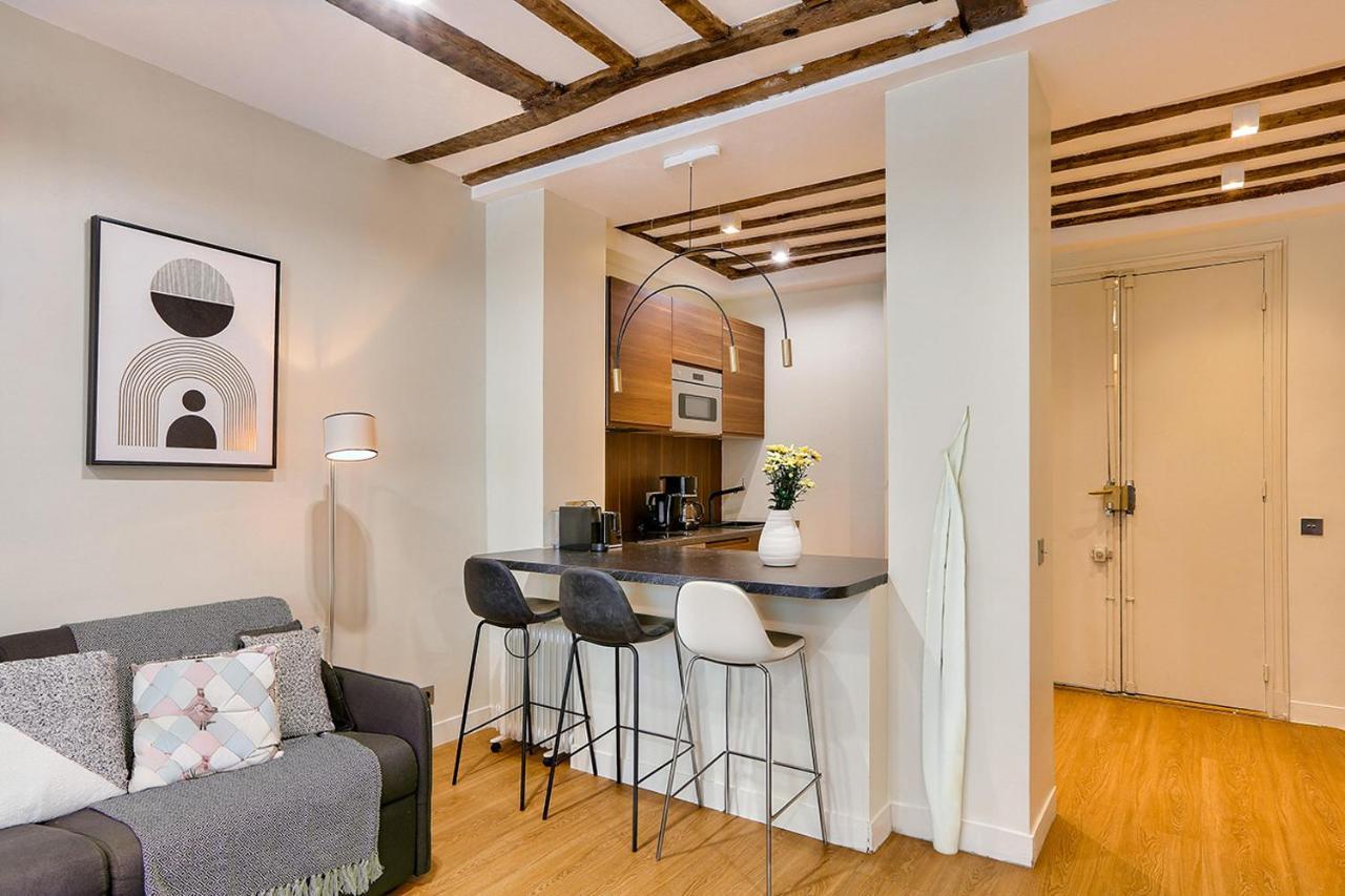 Apartment Urban Flat 73 - Luxury Parisian Flat Near Les Halles Rivoli Paris
