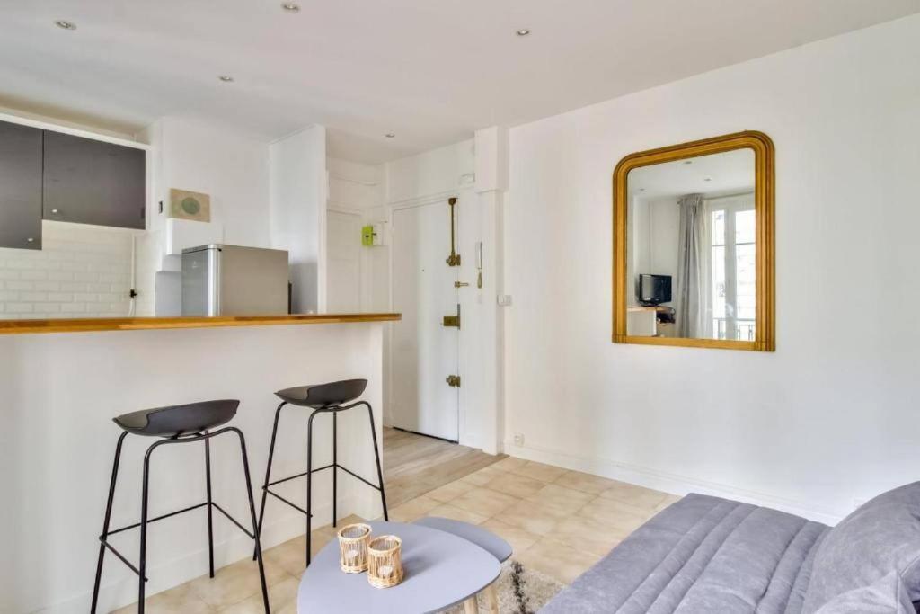 Flat Near Porte Clignancourt Metro Station *