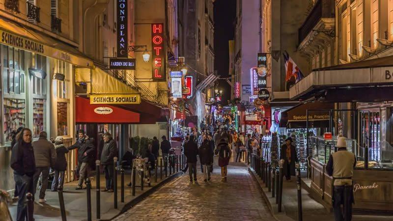 Bed & Breakfast New Modern Saint Germain Latin Quarter Paris