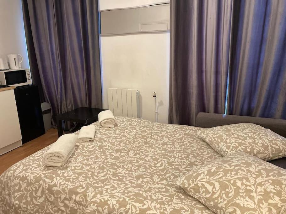 Apartamento 14 *