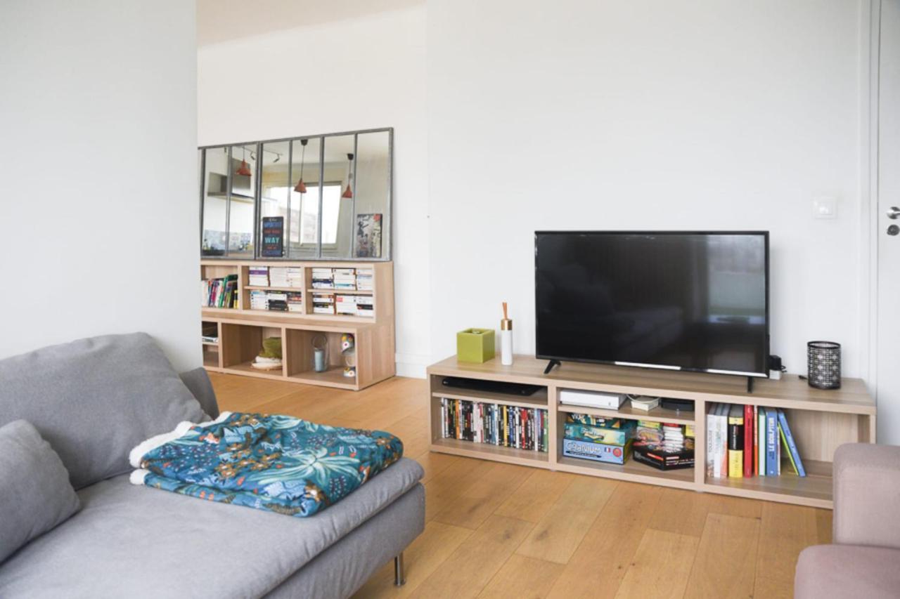 50 M Unoverlooked Nest With Eiffel Tower View * Paris