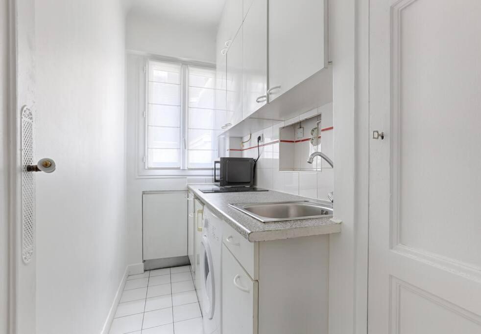 Matignon Saint-honore : Magnifique 1br Paris
