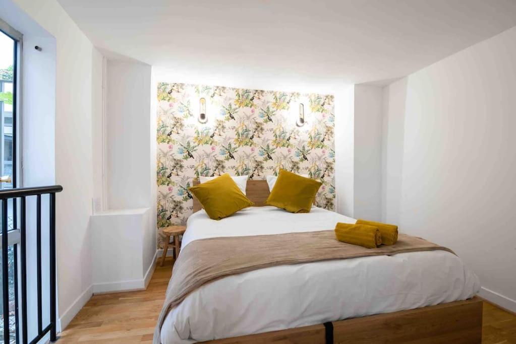 Apartment Montmartre Sacre-coeur, Jardin 6 A 8p Paris