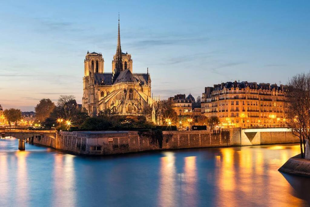 Notre Dame, Odeon 5e, Triplex 2 Salles De Bain Apartment Paris