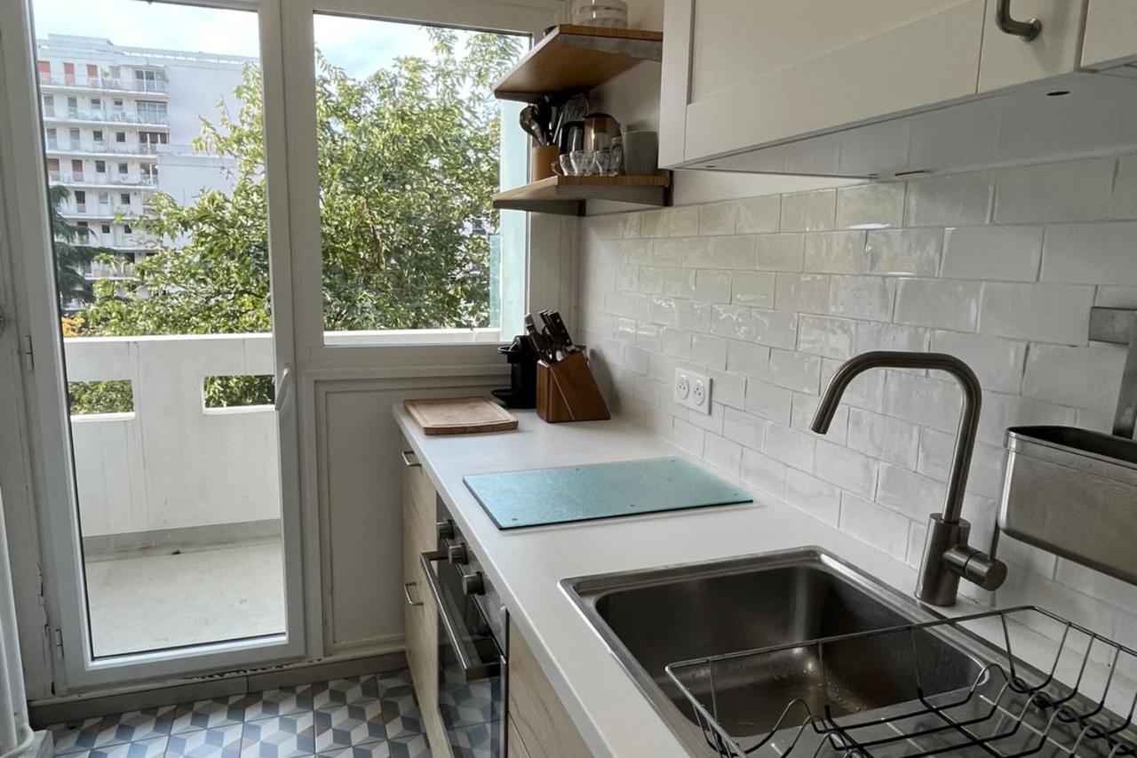 Appartement Small Nest With View Of The Eiffel Tower Paris