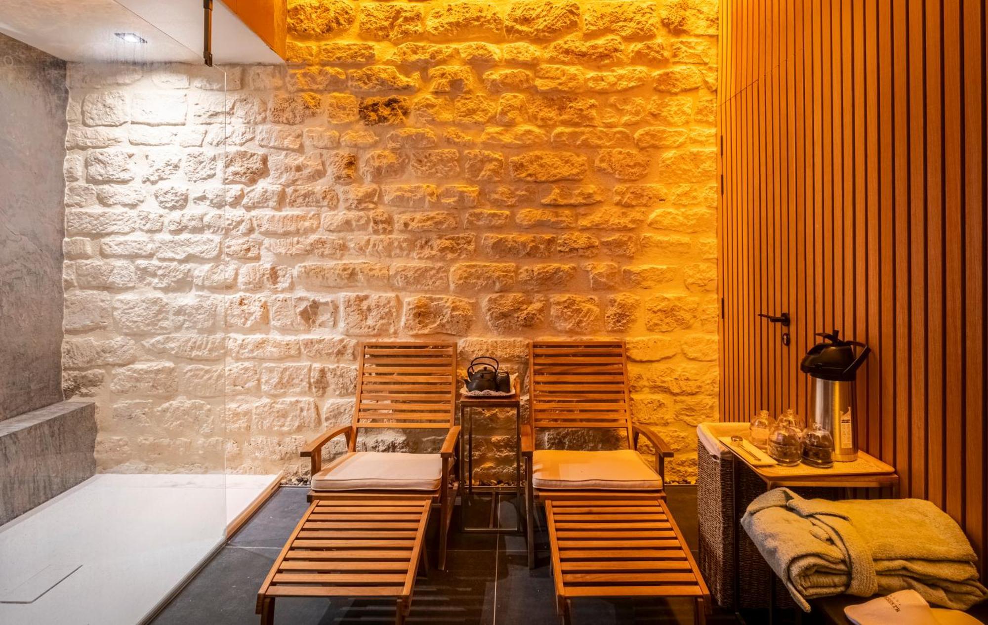 Veryste Hotel 4*