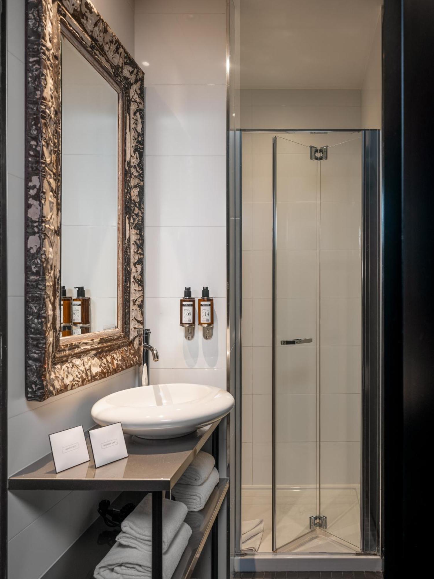 Hotel Eugène En Paris