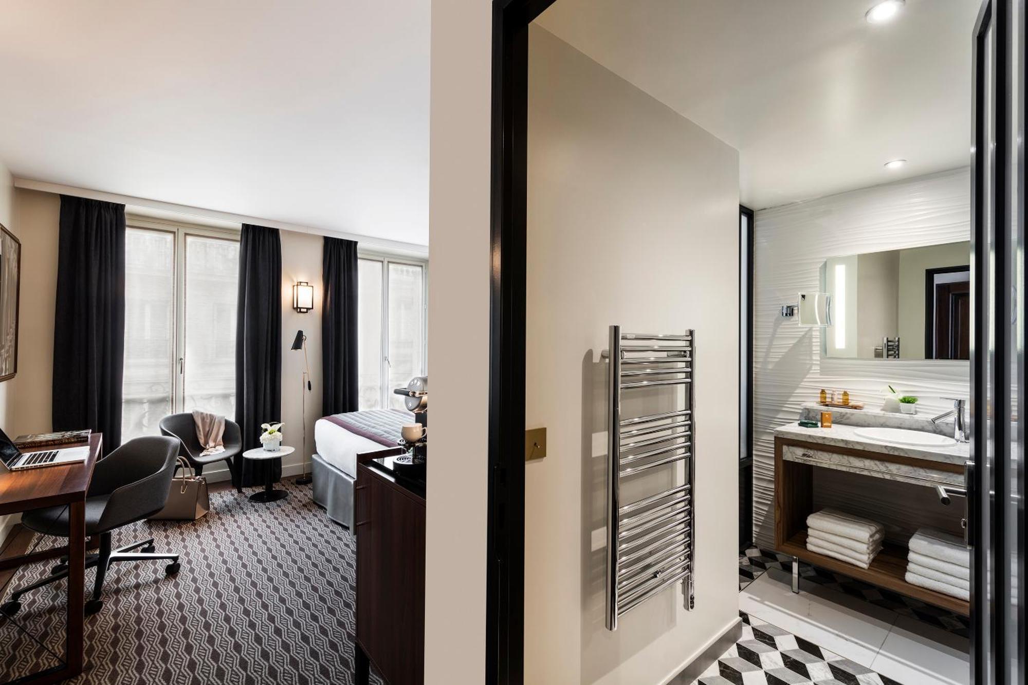 Mayflower Opera Hotel 4*