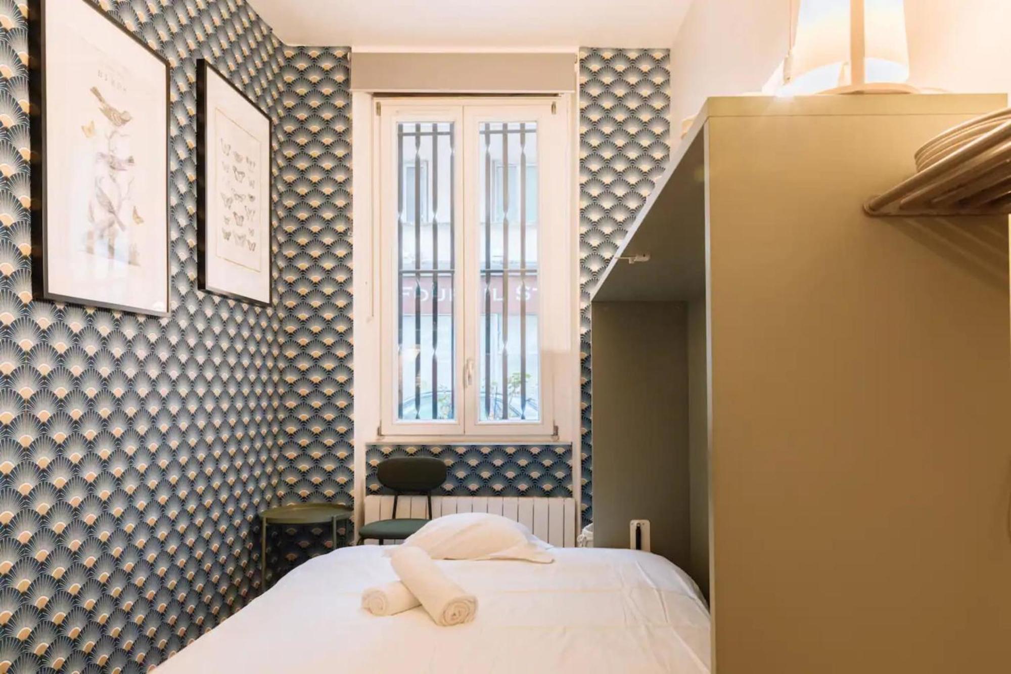 Apartment Functional In Paris