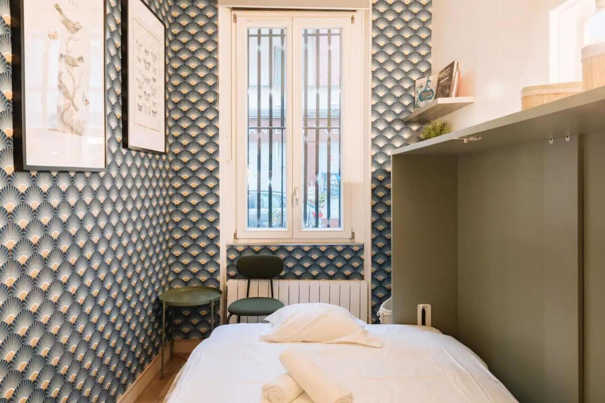Apartment Functional In Paris