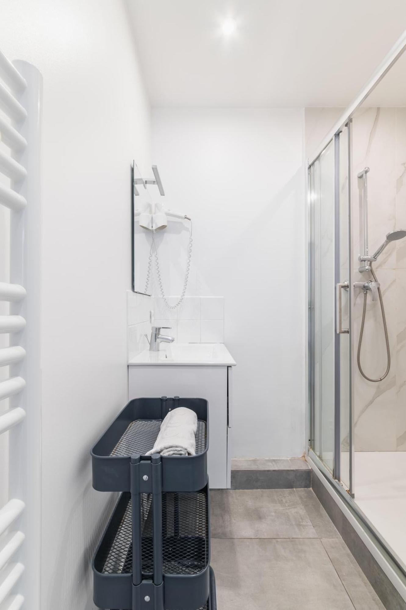 Calme Place Du Trocadero - 4p - Flat-guest Apartment *