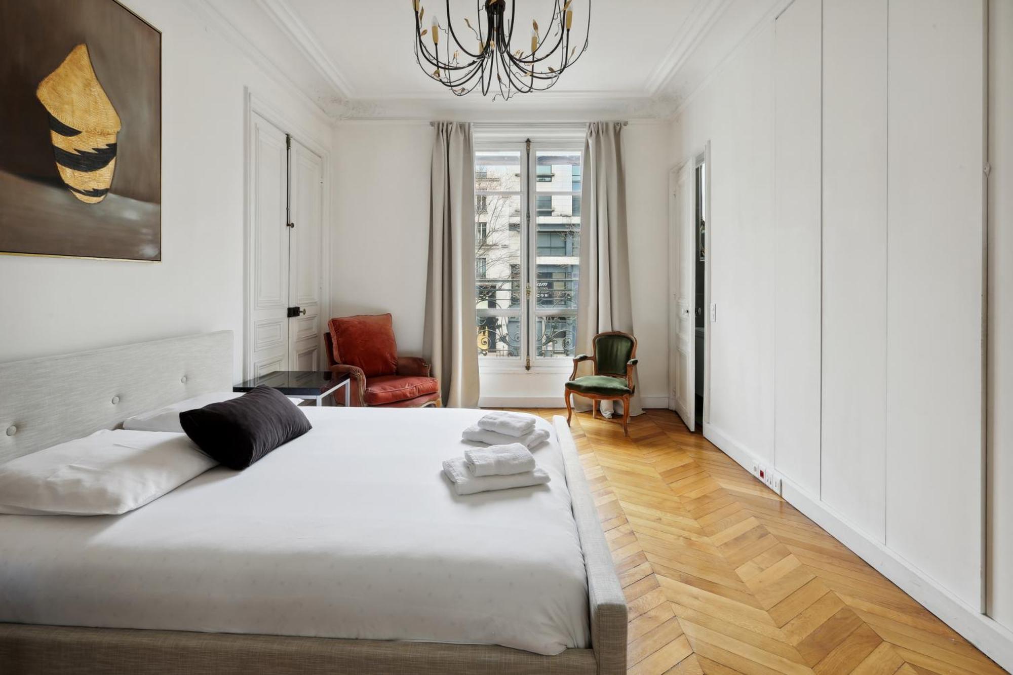Apartment Ac Luxury 6 People At Champs Elysees By Weekome *