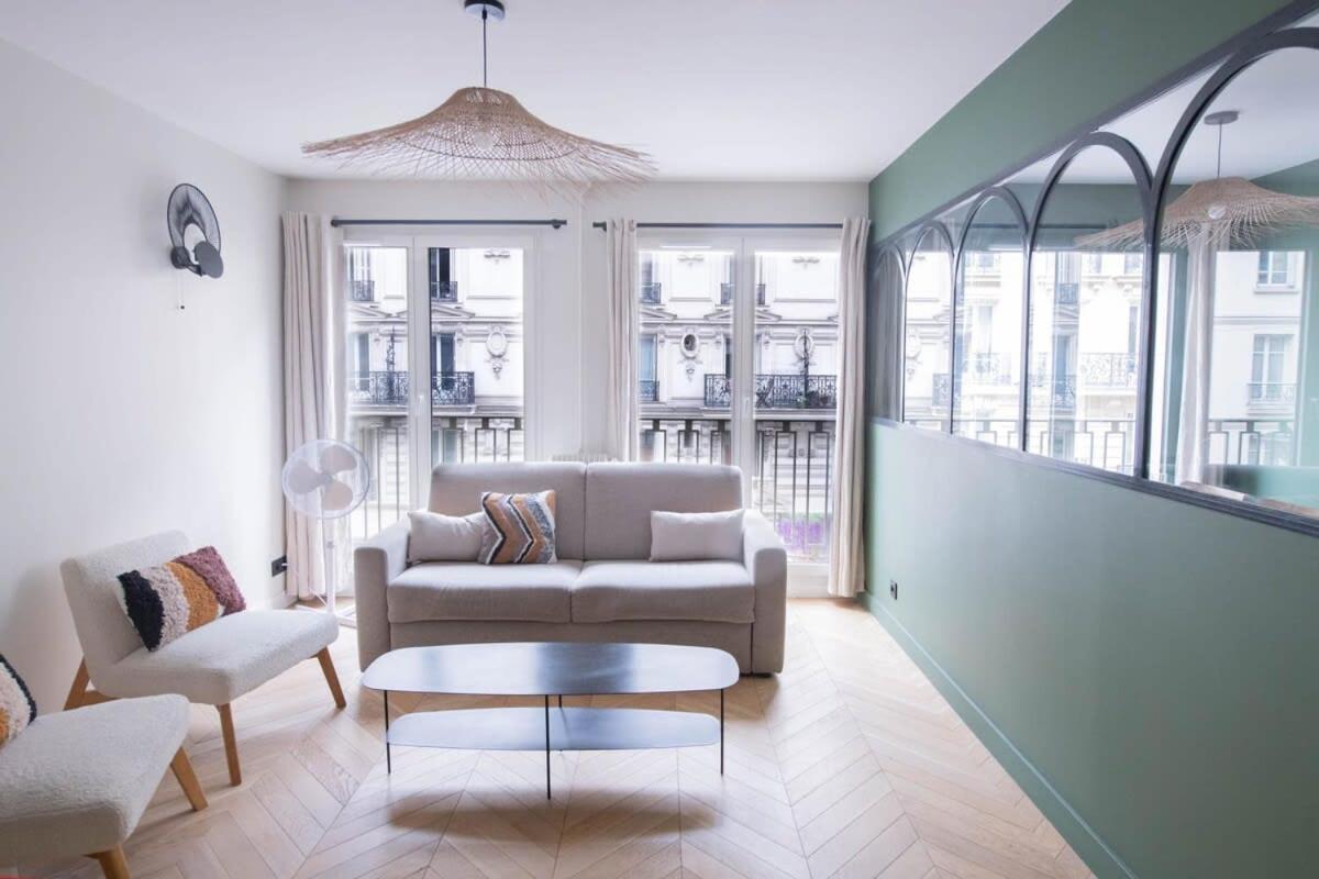 Recently Renovated 3bd Next To Invalides Appartement Paris