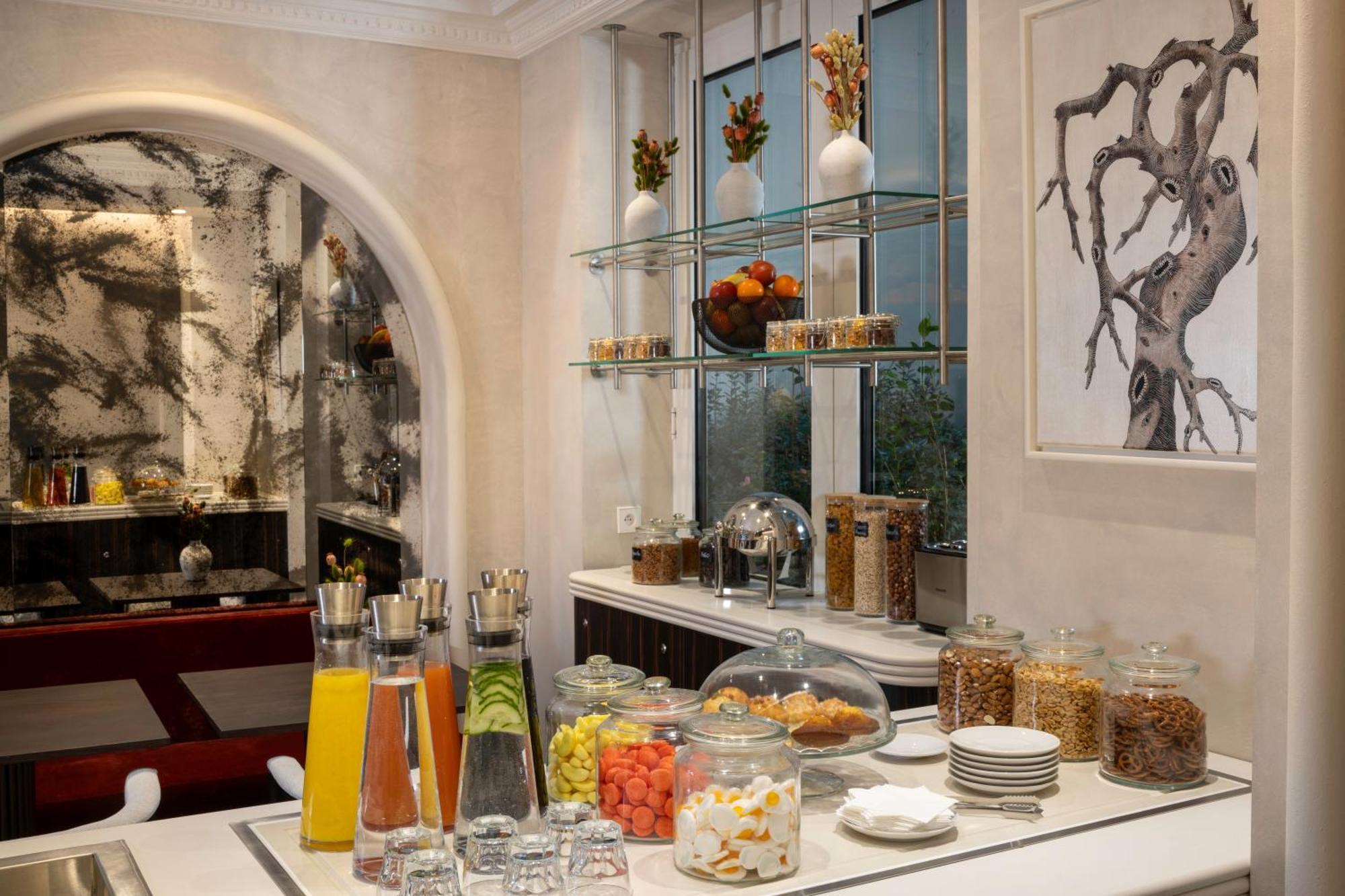 Hotel Des Carmes Paris