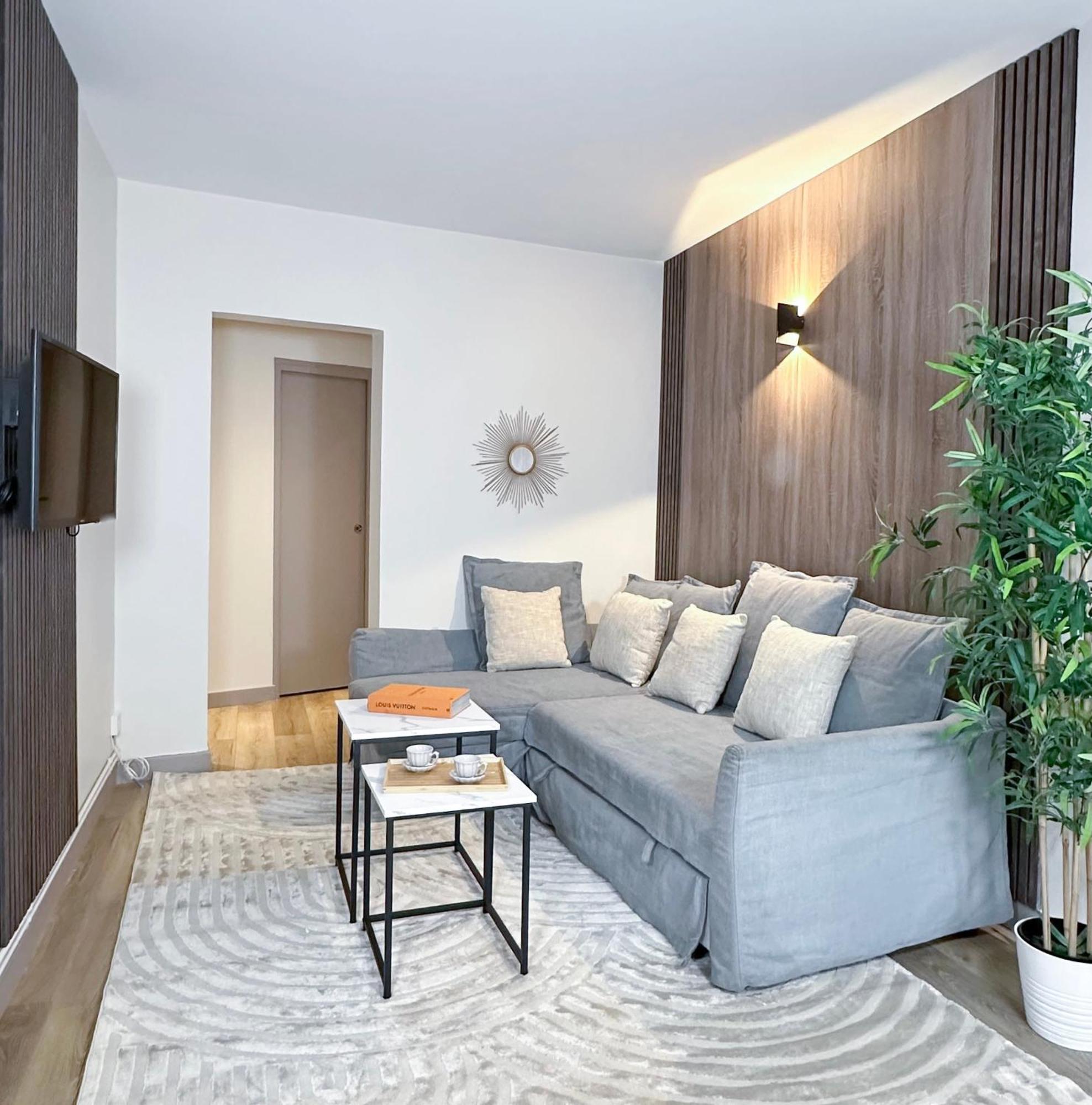Champs-elysees Finest Flat Apartment Paris