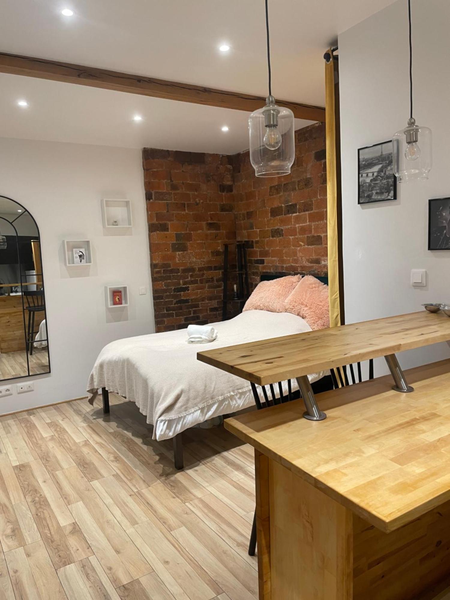 Apartment Superbe Montmartre, Rue Des Abbesses *