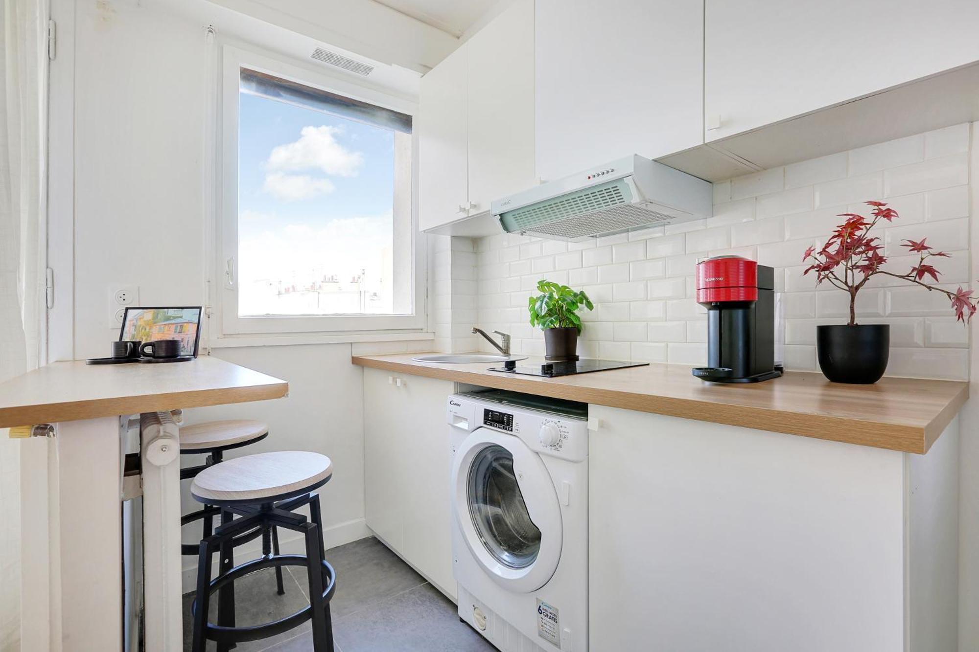 Apartment Flat Folies Bergeres - Bail Mobilite - Imhost *
